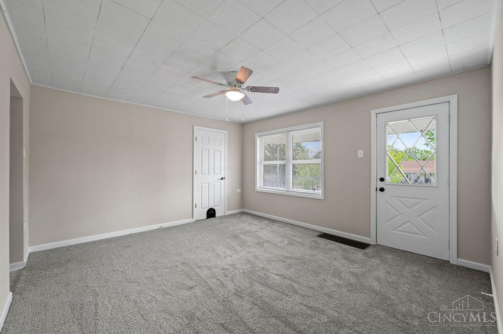 5340 Augspurger Road Hamilton, OH 45011 - Photo 6 of 48