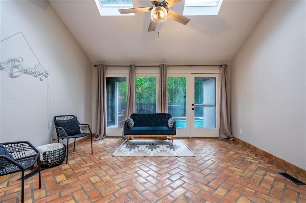30 Westover Drive Southwest Rome, GA 30165 - Photo 23 of 51 a living room with furniture and a window