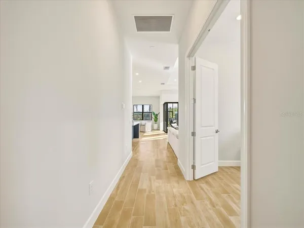 $695,000 | 6013 Silver Grass Court, Nokomis, FL 34275