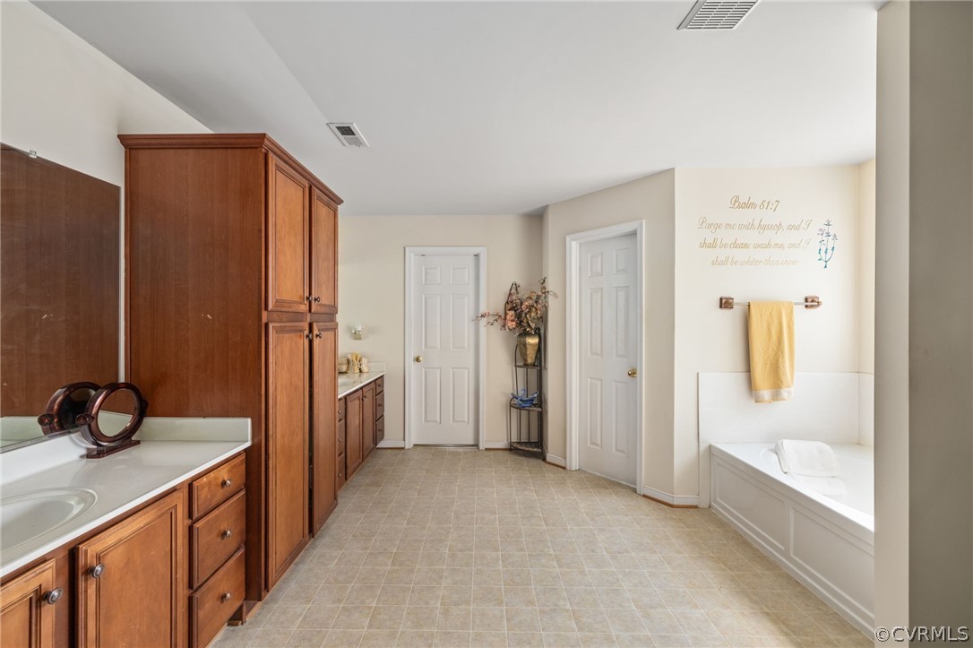 5324 Wellington Ridge Road Henrico, VA 23231 - Photo 23 of 34 Gallery Image 23