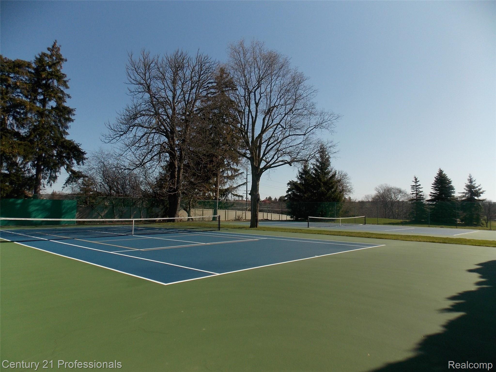 571 Augusta Drive Rochester, MI 48309 - Photo 41 of 42 Tennis Courts