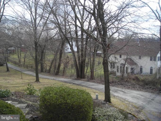 3310 Offutt Road Randallstown, MD 21133 - Photo 25 of 25 Driveway