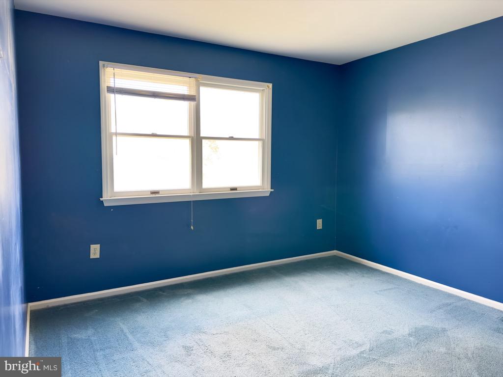 501 Deborah Drive Reading, PA 19608 - Photo 41 of 58 an empty room with a window