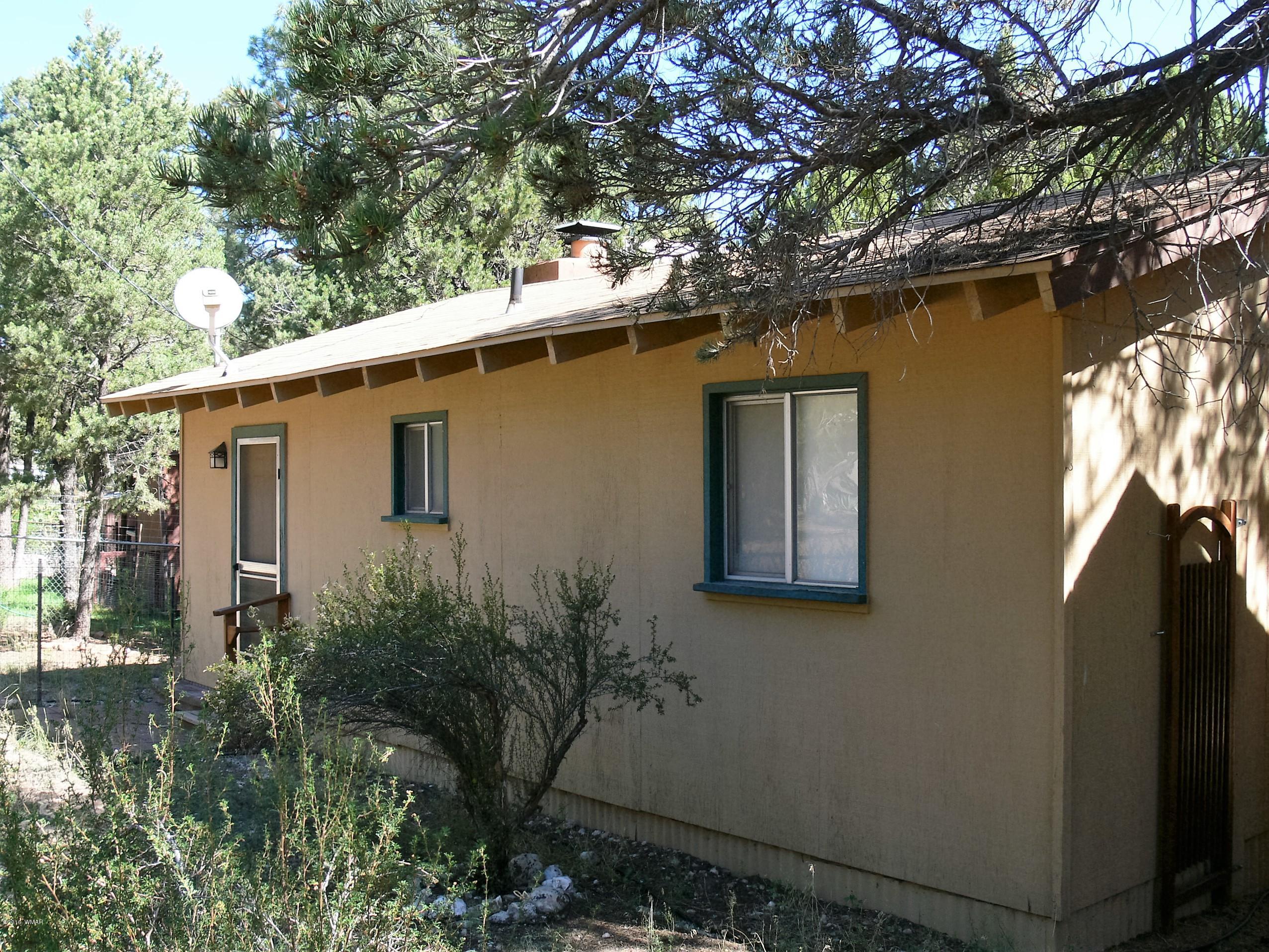 3542 Broken Arrow Road Overgaard, AZ 85933 - Photo 3 of 14