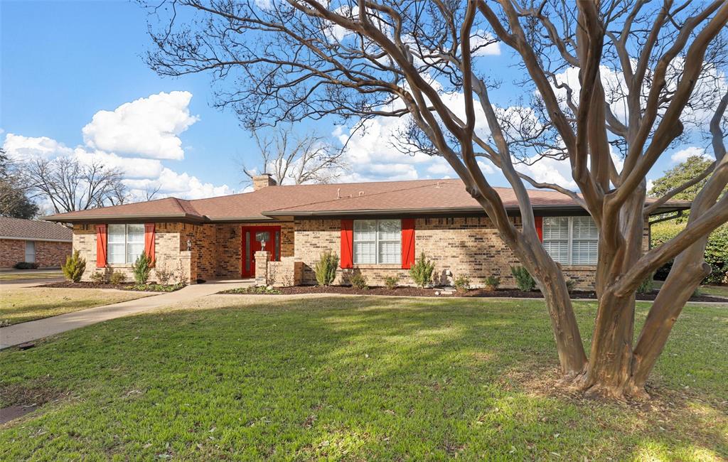 5204 Partridge Road Fort Worth, TX 76132 - Photo 2 of 34 Lovely curb appeal