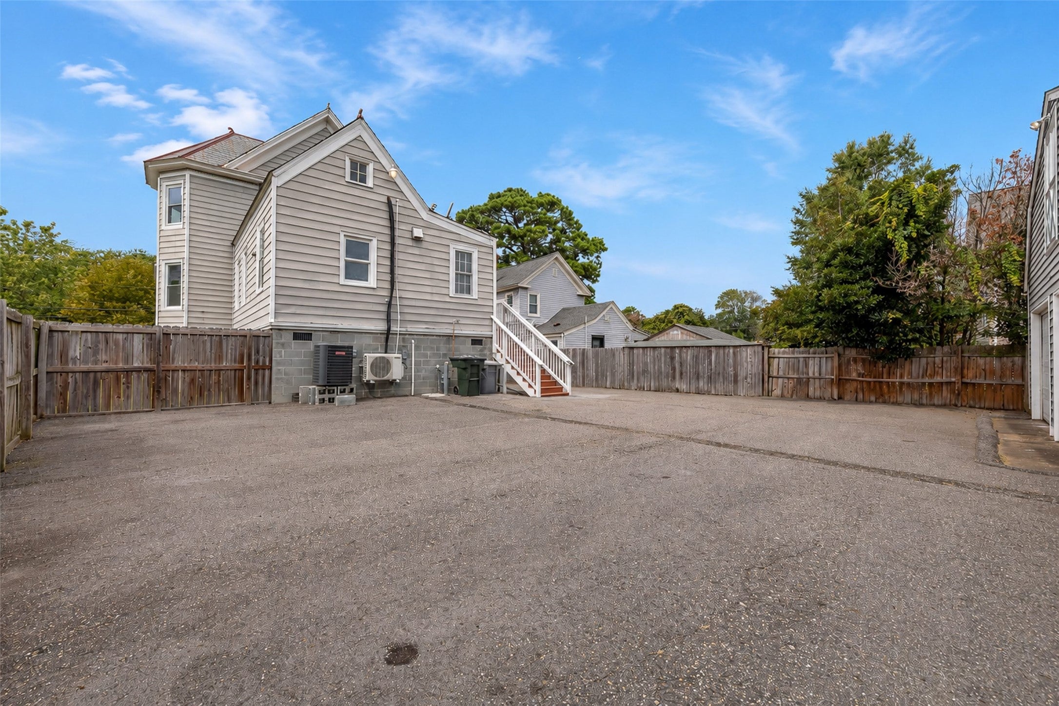 216 Beach Road Hampton, VA 23664 - Photo 34 of 38 Gallery Image 34