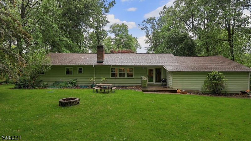 383 Tunnel Road Asbury, NJ 08802 - Photo 5 of 22