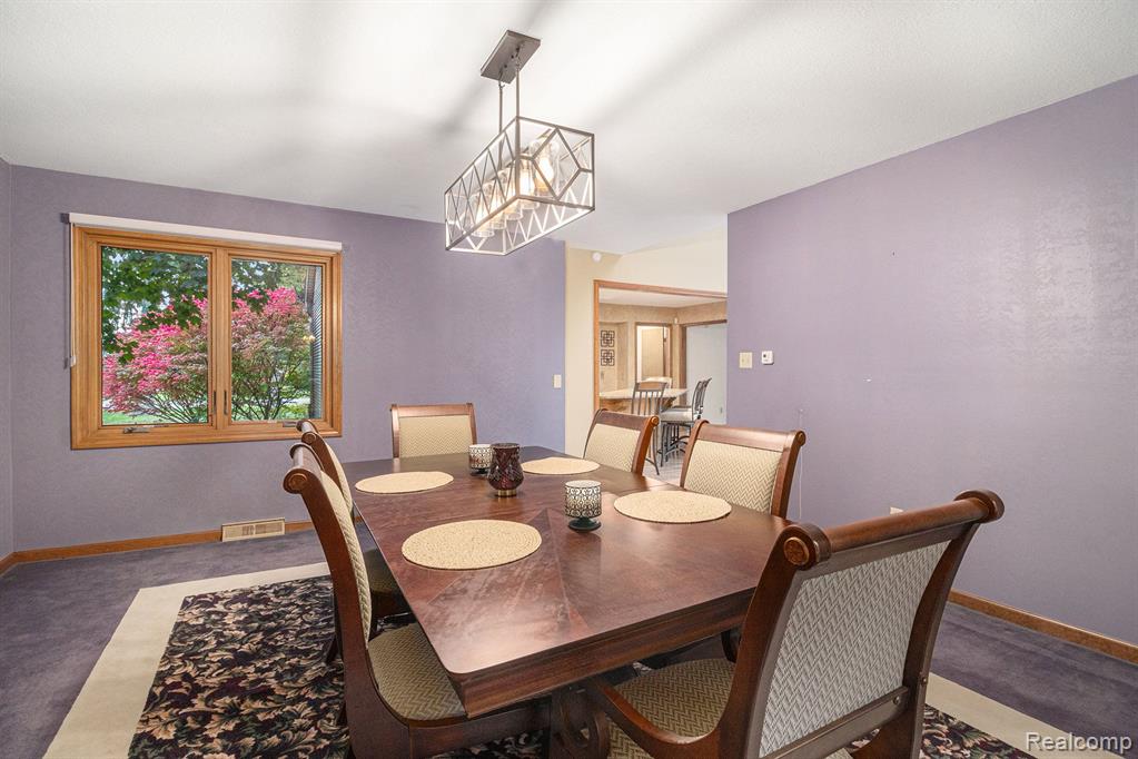 2588 Vivian Road Monroe, MI 48162 - Photo 9 of 34