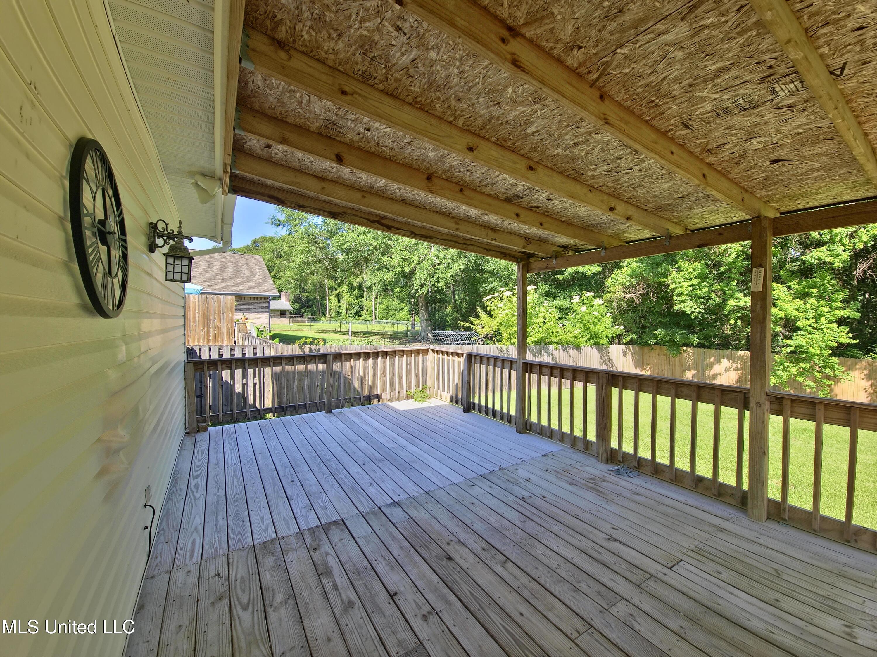 1334 Diller Road Ocean Springs, MS 39564 - Photo 22 of 26 22