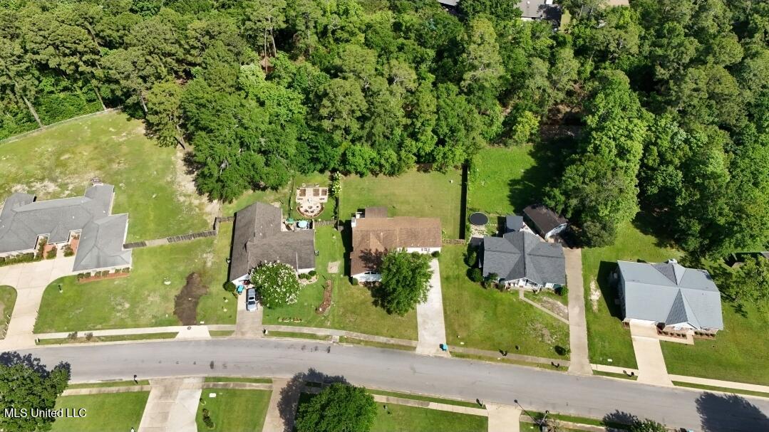 1334 Diller Road Ocean Springs, MS 39564 - Photo 4 of 26 4