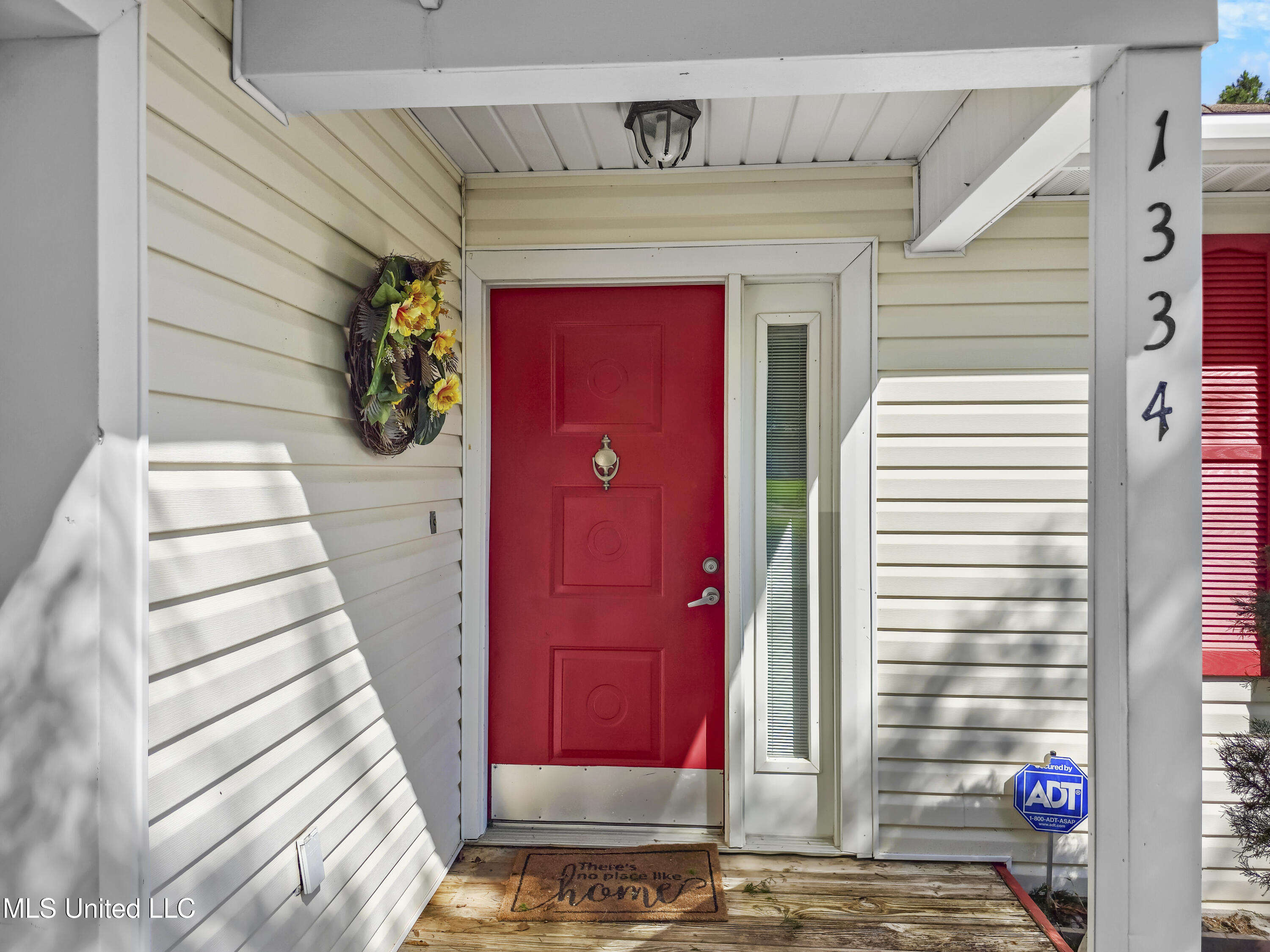 1334 Diller Road Ocean Springs, MS 39564 - Photo 5 of 26 5