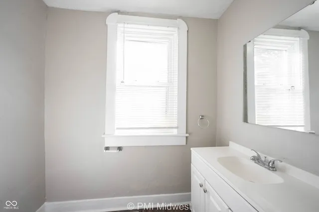 $1,399 | 101 North State Avenue, Indianapolis, IN 46201