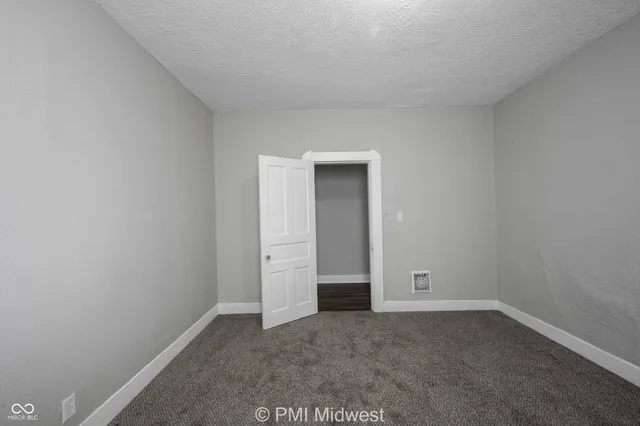 $1,399 | 101 North State Avenue, Indianapolis, IN 46201