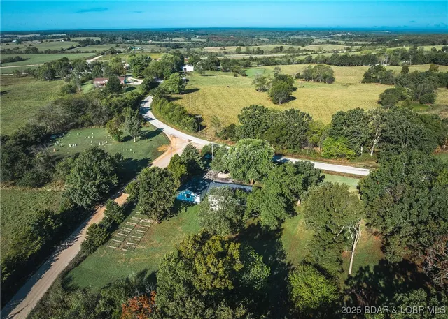 $260,000 | 270 County Route, Camdenton, MO 65020