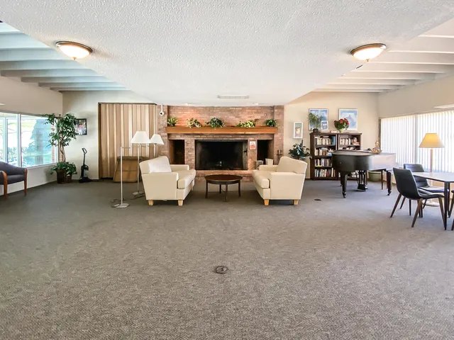 $1,700 | 1265 South Maple Road, Unit 305, Ann Arbor, MI 48103