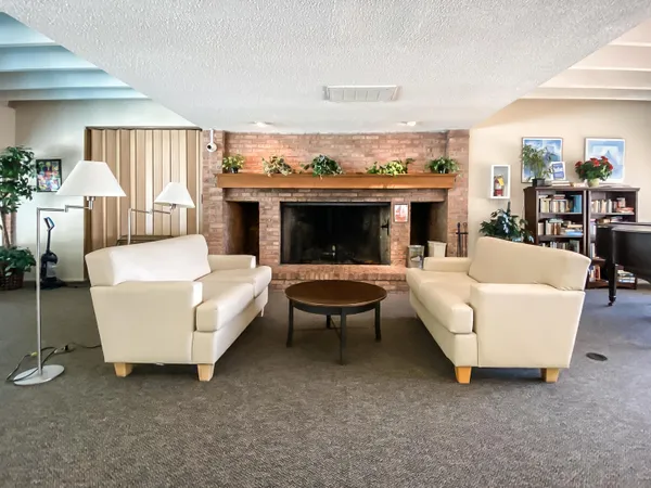 $1,700 | 1265 South Maple Road, Unit 305, Ann Arbor, MI 48103