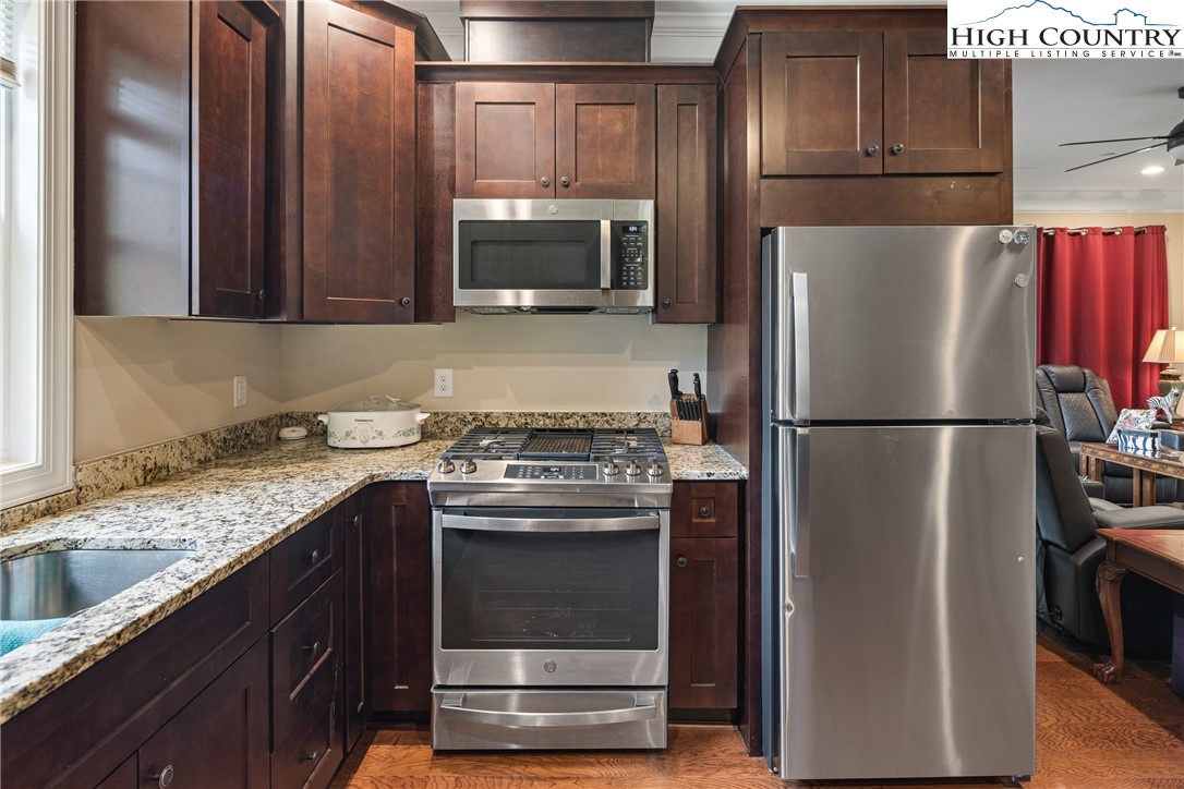 155 Gateway Drive, Unit 201 Boone, NC 28607 - Photo 11 of 23 Gallery Image 11