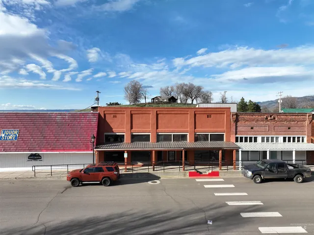 $225,000 | 106 Illinois Avenue, Council, ID 83612