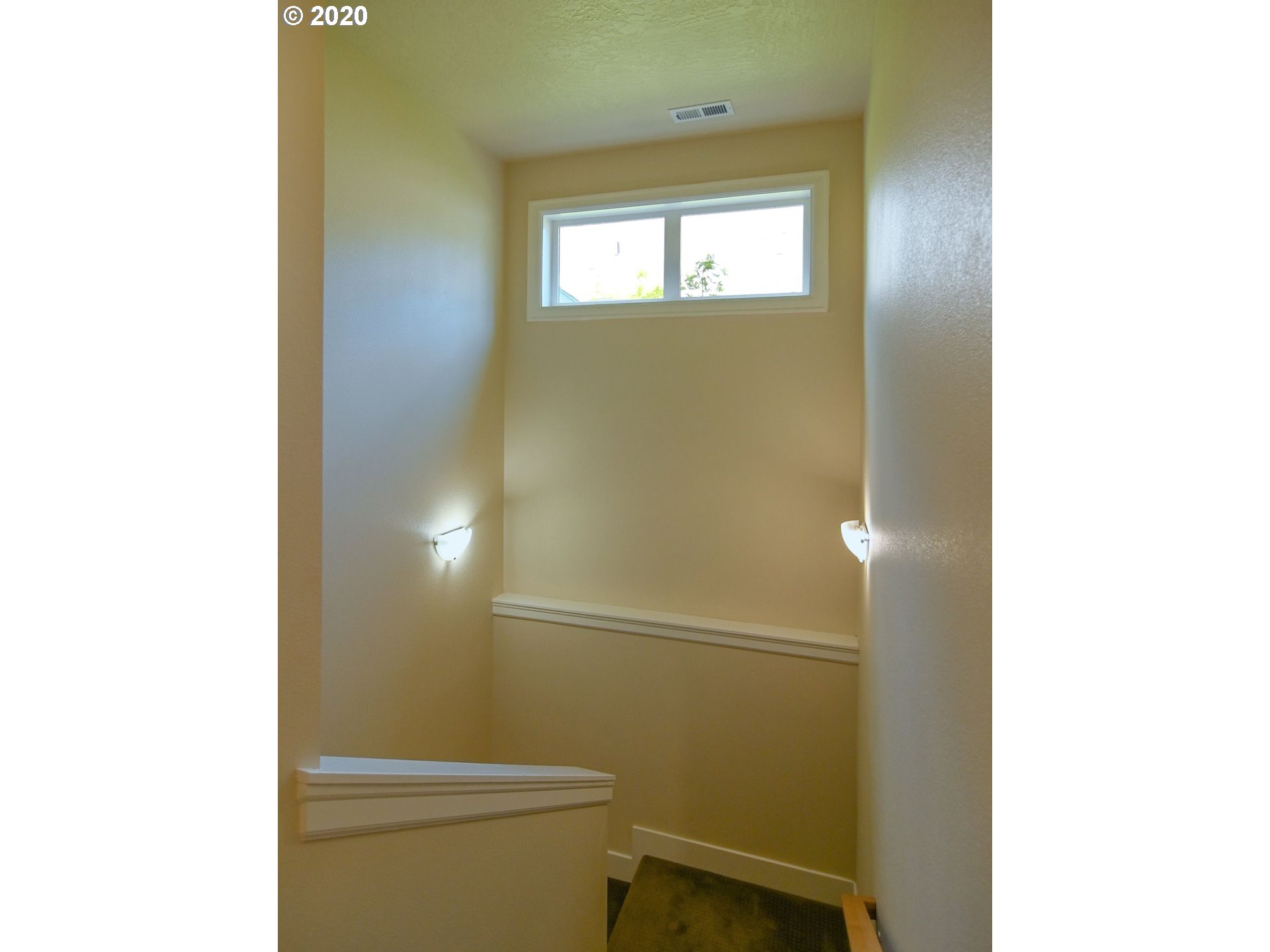 3032 Hendricks Hill Drive Eugene, OR 97403 - Photo 16 of 29