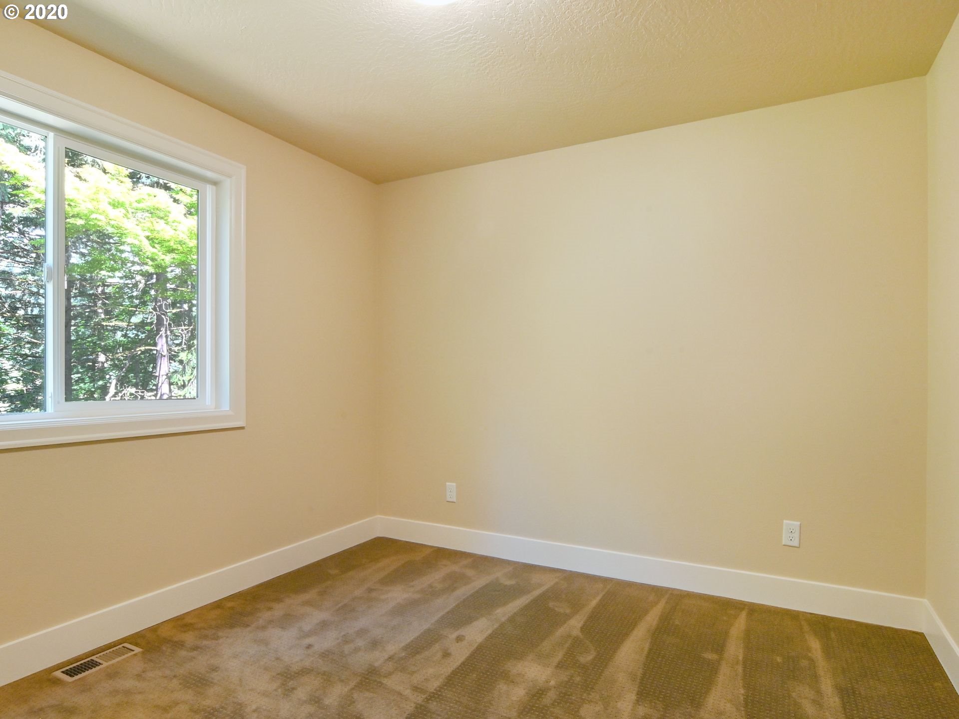 3032 Hendricks Hill Drive Eugene, OR 97403 - Photo 19 of 29