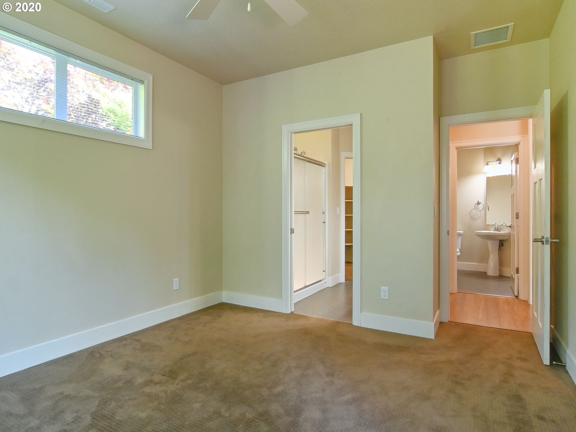 3032 Hendricks Hill Drive Eugene, OR 97403 - Photo 8 of 29