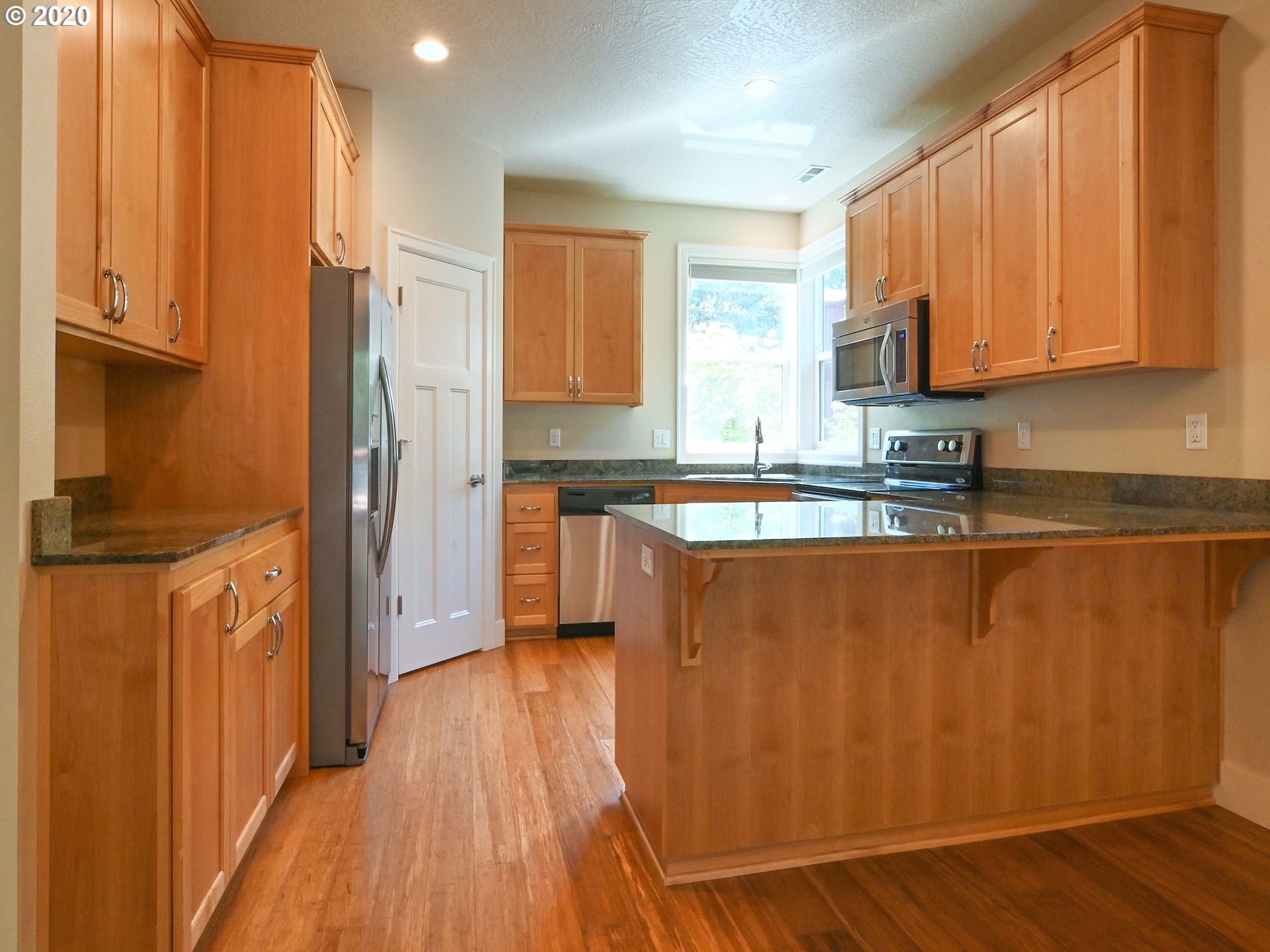 3032 Hendricks Hill Drive Eugene, OR 97403 - Photo 10 of 29