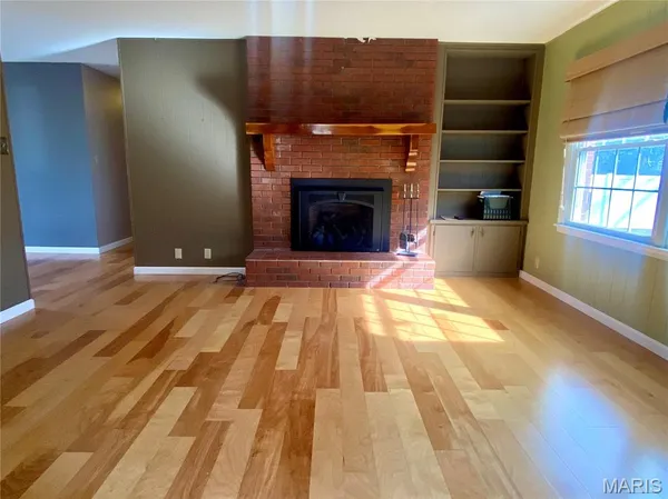 $205,000 | 1001 East Commercial Street, Charleston, MO 63834