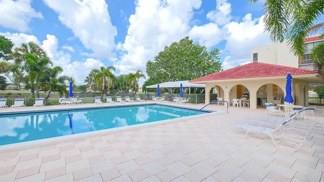 $199,000 | 3591 Environ Boulevard, Unit 401A, Fort Lauderdale, FL 33319