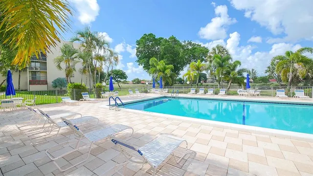 $199,000 | 3591 Environ Boulevard, Unit 401A, Fort Lauderdale, FL 33319