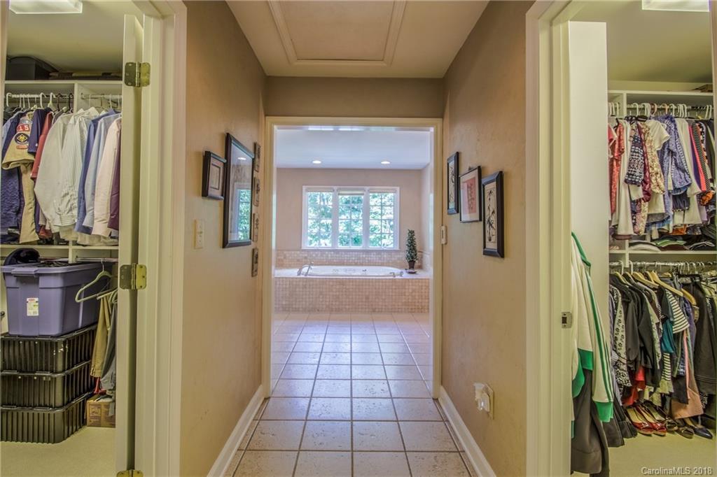 1832 Carmel Ridge Road Charlotte, NC 28226 - Photo 13 of 24 Gallery Image 13