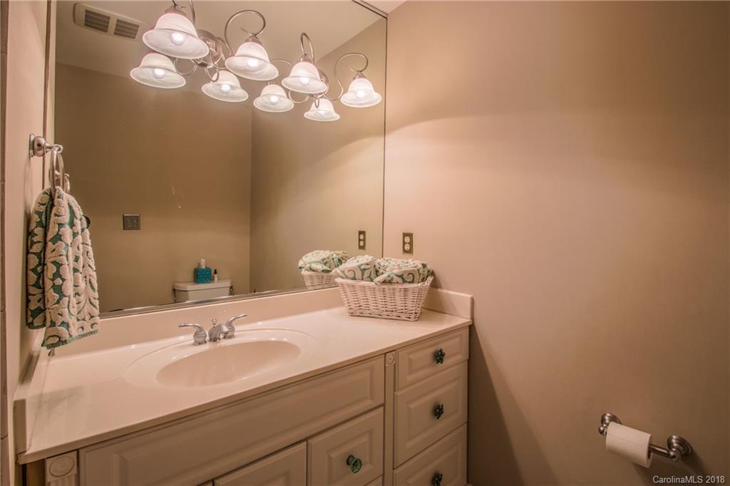 1832 Carmel Ridge Road Charlotte, NC 28226 - Photo 15 of 24 Gallery Image 15