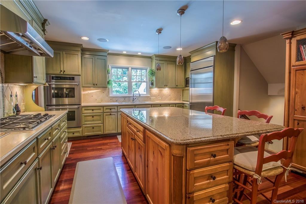 1832 Carmel Ridge Road Charlotte, NC 28226 - Photo 3 of 24 Gallery Image 3