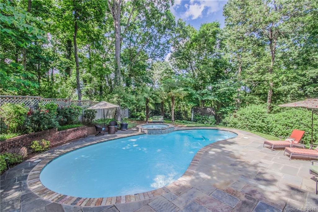 1832 Carmel Ridge Road Charlotte, NC 28226 - Photo 21 of 24 Gallery Image 21