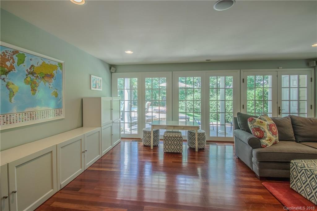 1832 Carmel Ridge Road Charlotte, NC 28226 - Photo 10 of 24 Gallery Image 10