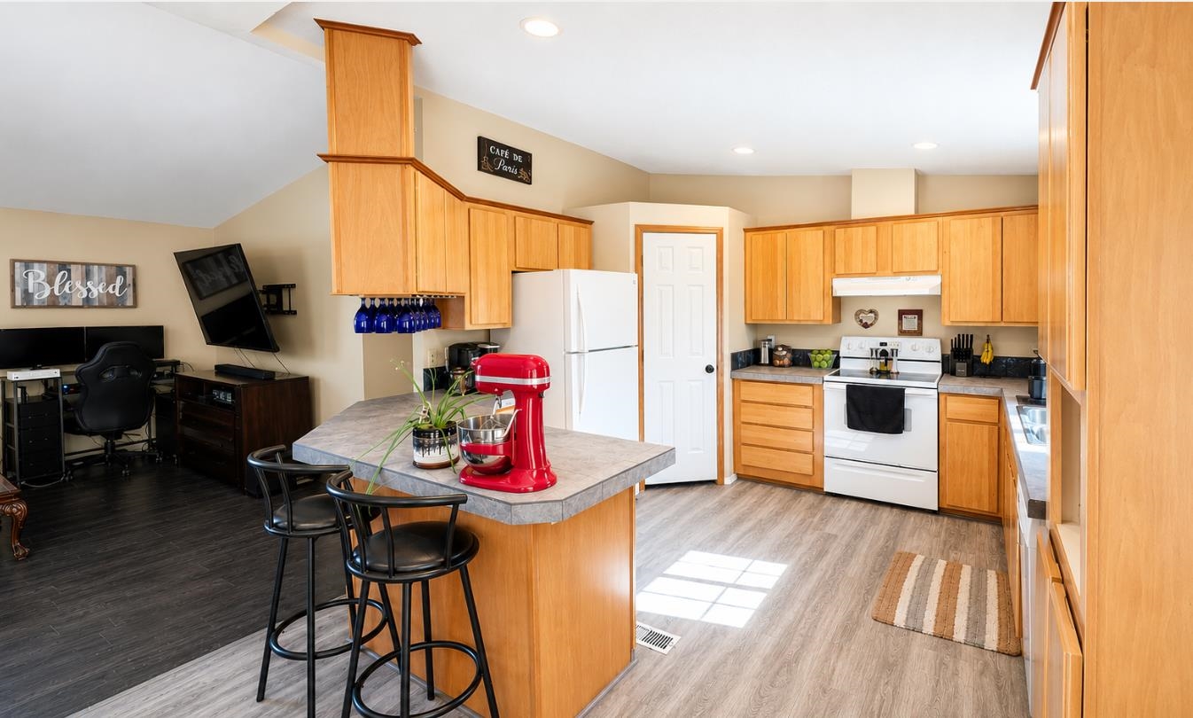 4462 South Swenson Road Clayton, WA 99110 - Photo 8 of 36