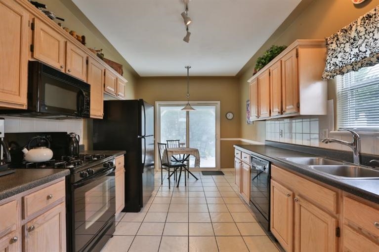 1347 Madison Street Crown Point, IN 46307 - Photo 5 of 10 767x511
