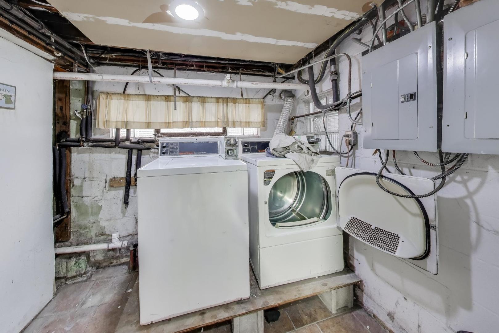 3248 South Paulina Street Chicago, IL 60608 - Photo 36 of 43 a storage room with washer and dryer
