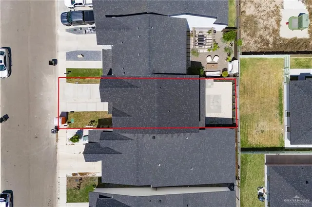 a view of an outdoor space