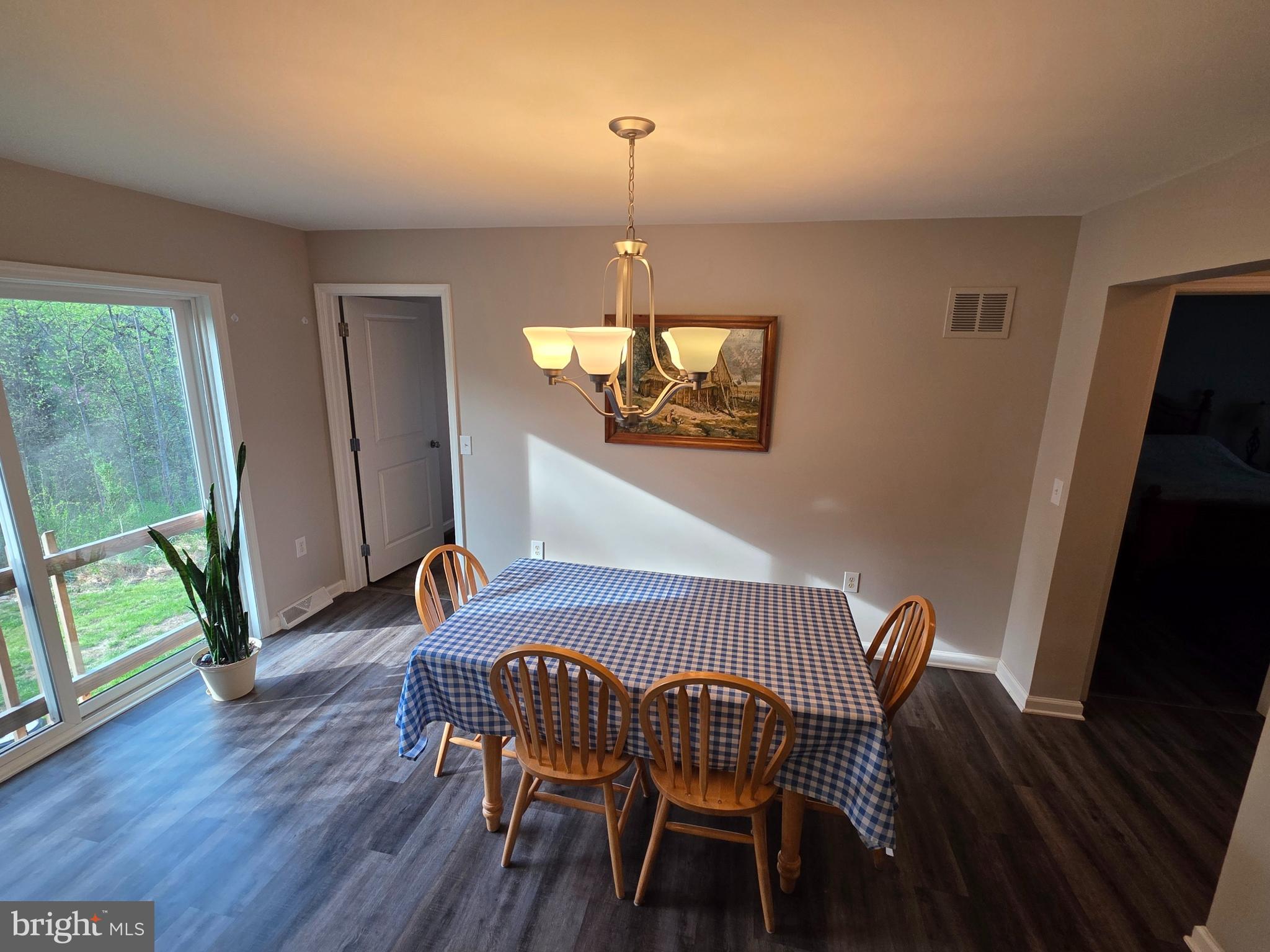 288 Cavern Road Hedgesville, WV 25427 - Photo 6 of 16 Dining room