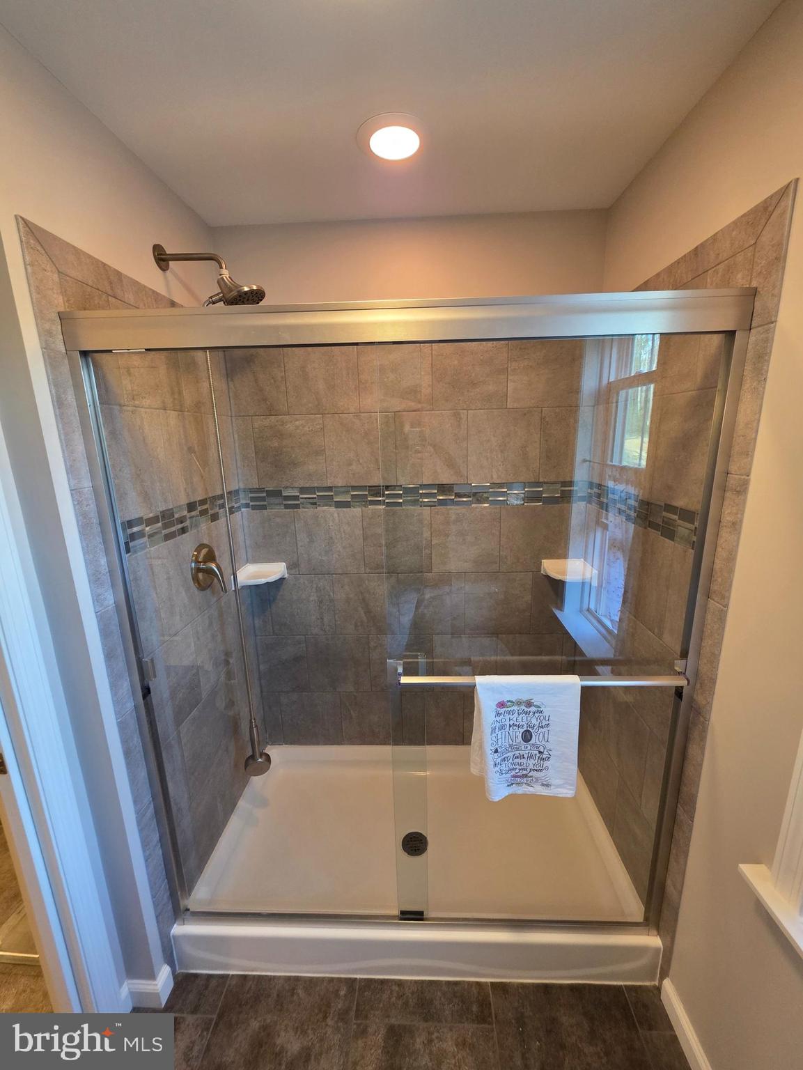 288 Cavern Road Hedgesville, WV 25427 - Photo 9 of 16 Primary bathroom w/tiled shower