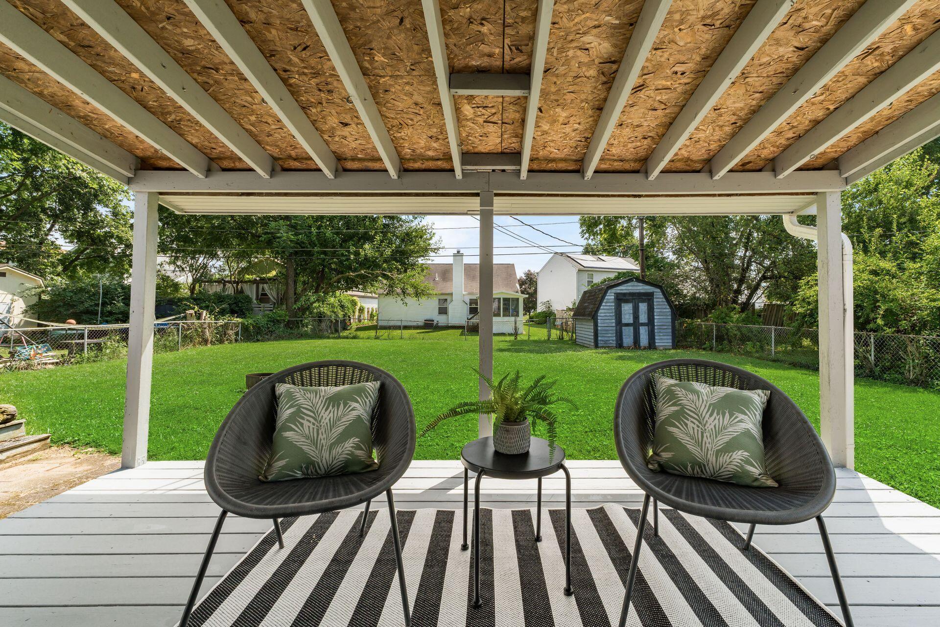3358 Fontaine Road Columbus, OH 43232 - Photo 29 of 33 covered patio