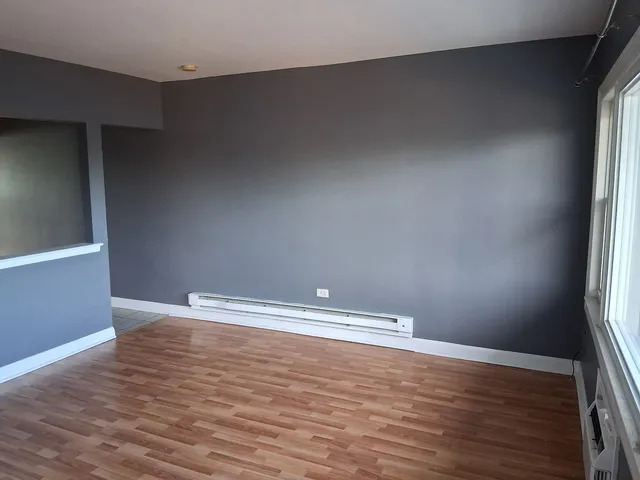 $1,100 | 10355 West Lyndale Avenue, Unit 3N, Melrose Park, IL 60164