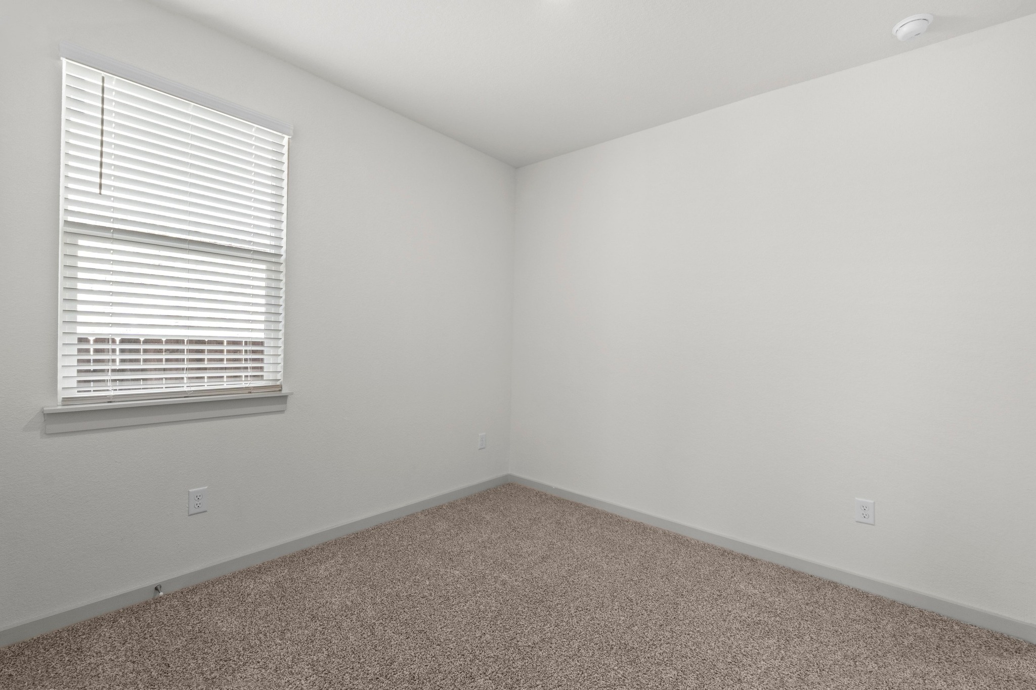 2201 Bobtail Pass Leander, TX 78641 - Photo 28 of 34 an empty room with a window