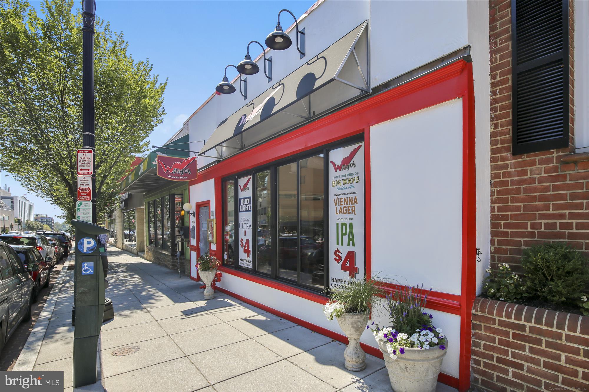 2236 40th Street Northwest, Unit FIVE Washington, DC 20007 - Photo 31 of 37 a view of a building with sitting area