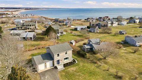 $1,295,000 | 30 Indian Road, Little Compton, RI 02837