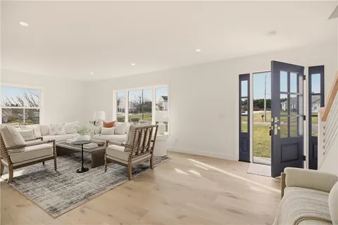 $1,295,000 | 30 Indian Road, Little Compton, RI 02837