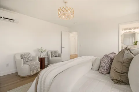 $1,295,000 | 30 Indian Road, Little Compton, RI 02837