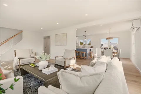 $1,295,000 | 30 Indian Road, Little Compton, RI 02837