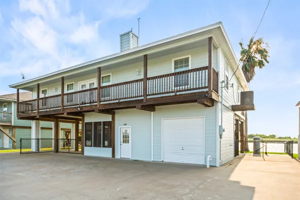 $748,000 | 3190 Farm To Market Road 2031, Matagorda, TX 77457