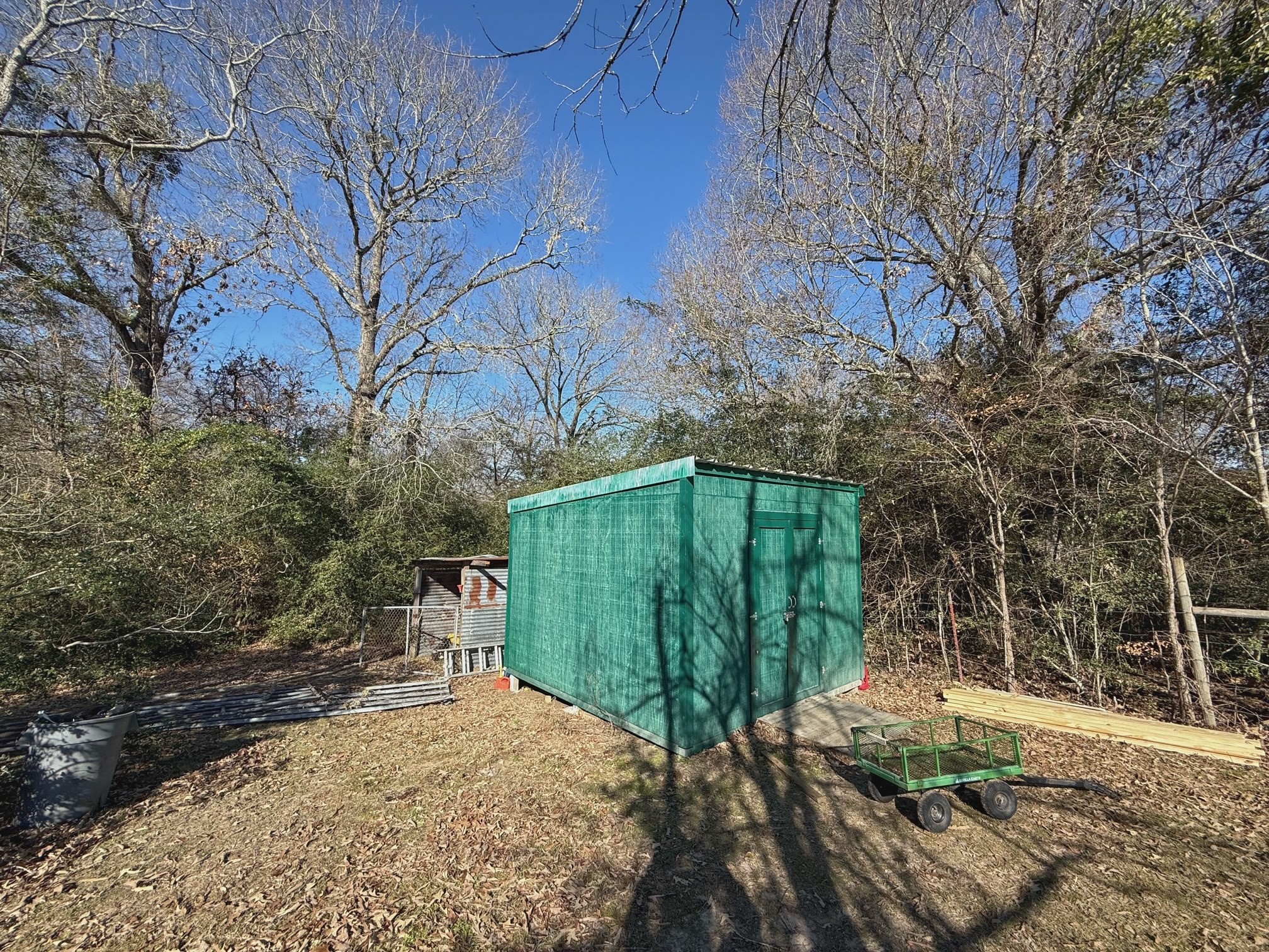20197 Interstate 45 Buffalo, TX 75831 - Photo 27 of 30 a view of a backyard